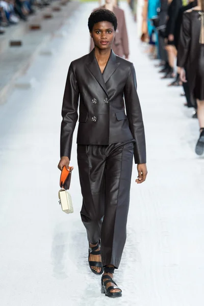 Look 41